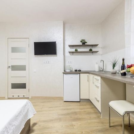 City Center VIP studio apartment Leopoli Esterno foto