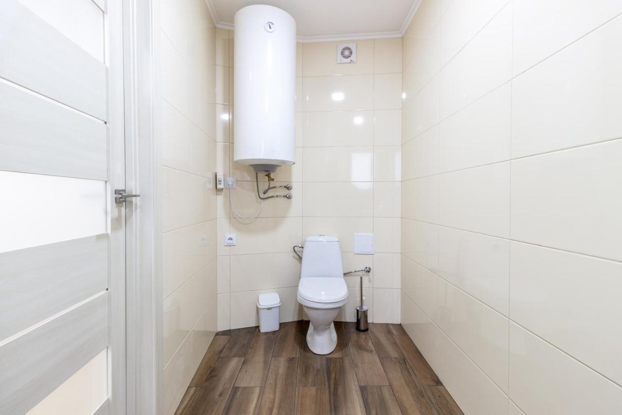 City Center VIP studio apartment Leopoli Esterno foto