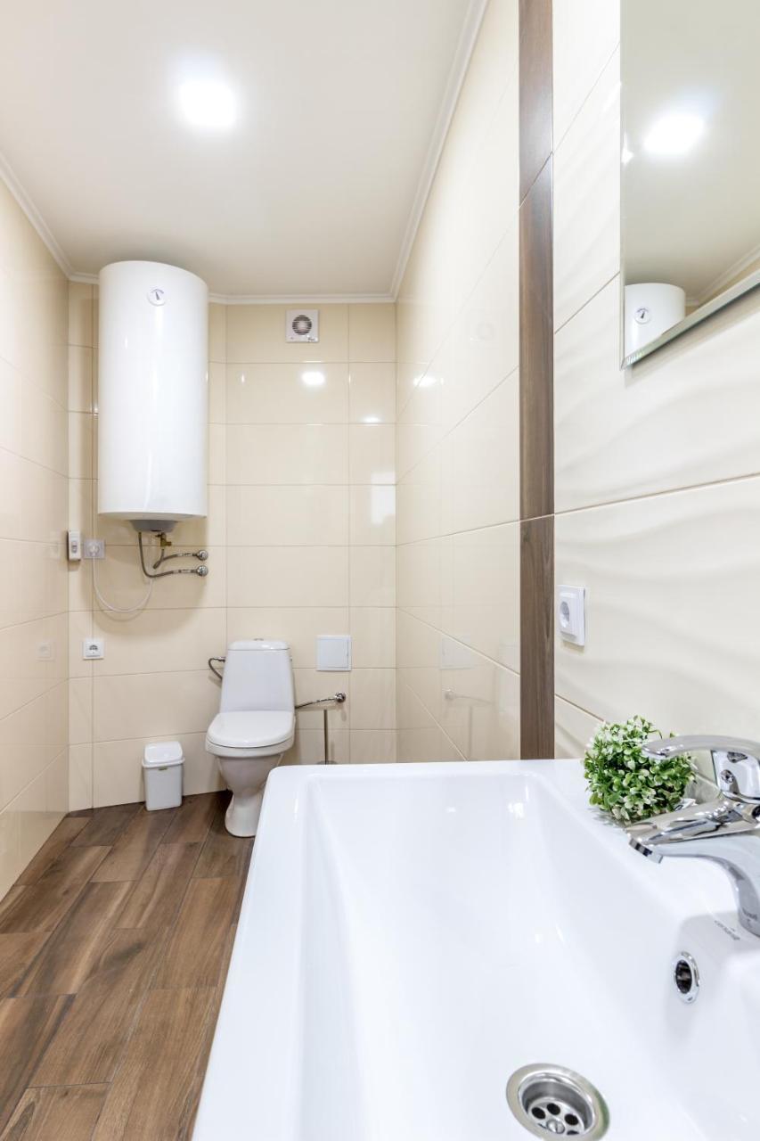 City Center VIP studio apartment Leopoli Esterno foto